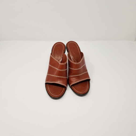 ✖ Tod's Leather Heels Euro 37/US 7 - Picture 2 of 4